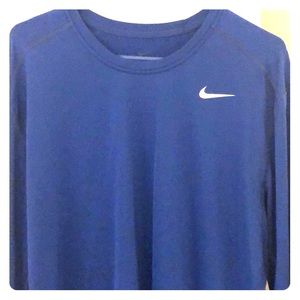 Men’s Nike dri fit long sleeve tee